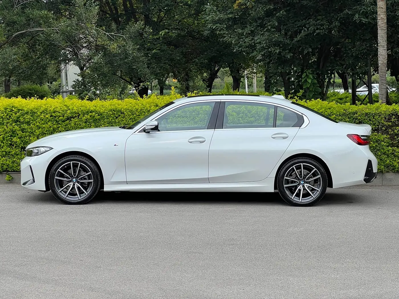 BMW 3 Series 2025 — Şəkil 2/20