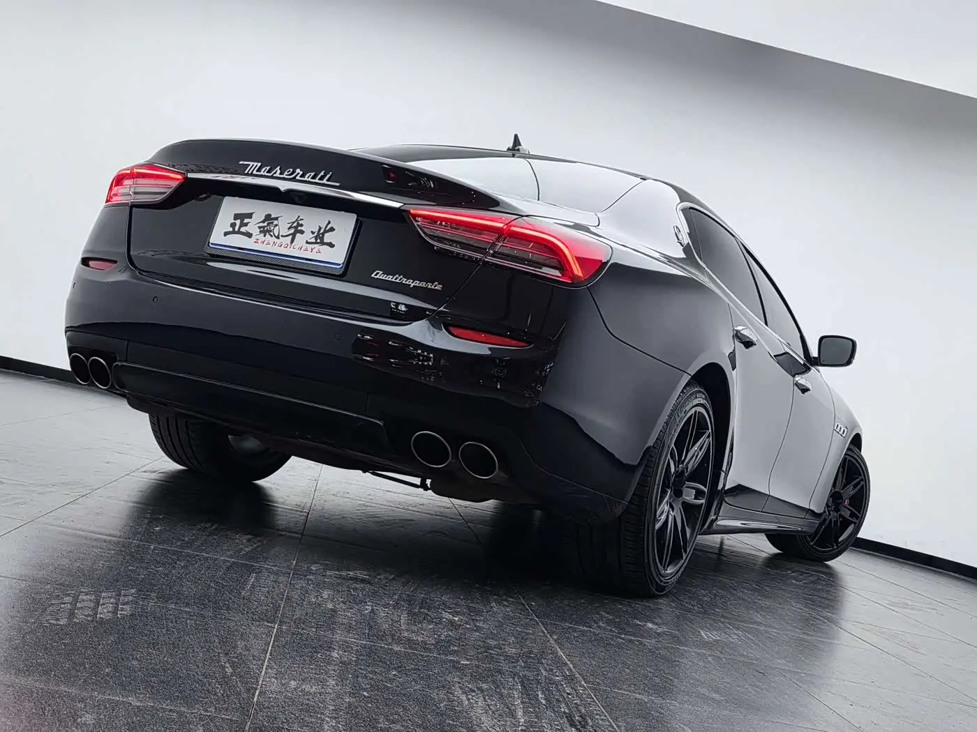 Maserati Quattroporte 2014 — Фото 11/20