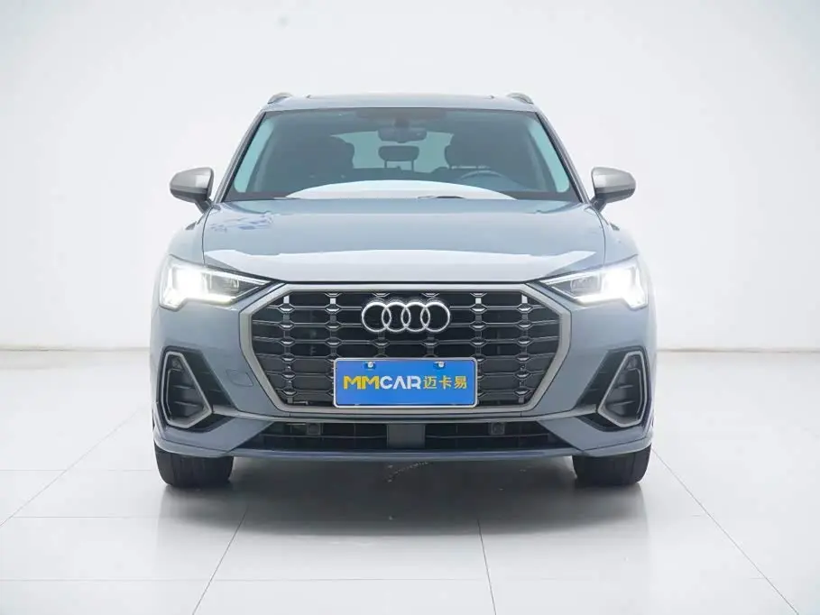 Audi Q3 2022 — Фото 1/20