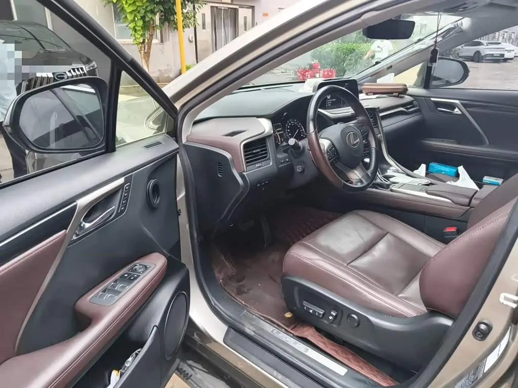 Lexus RX 2021 — Şəkil 17/20