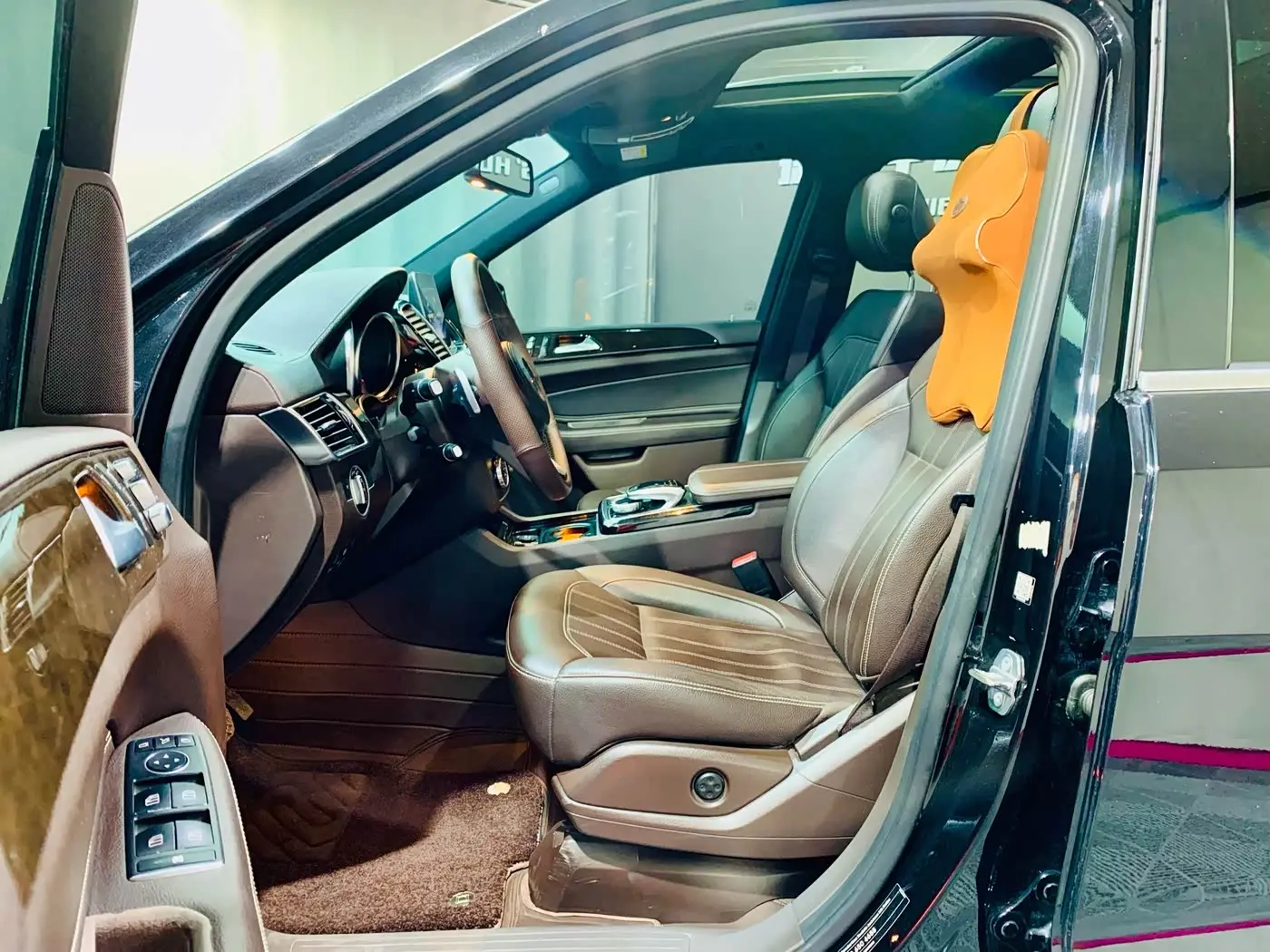 Mercedes-Benz GLS 2018 — Şəkil 8/20