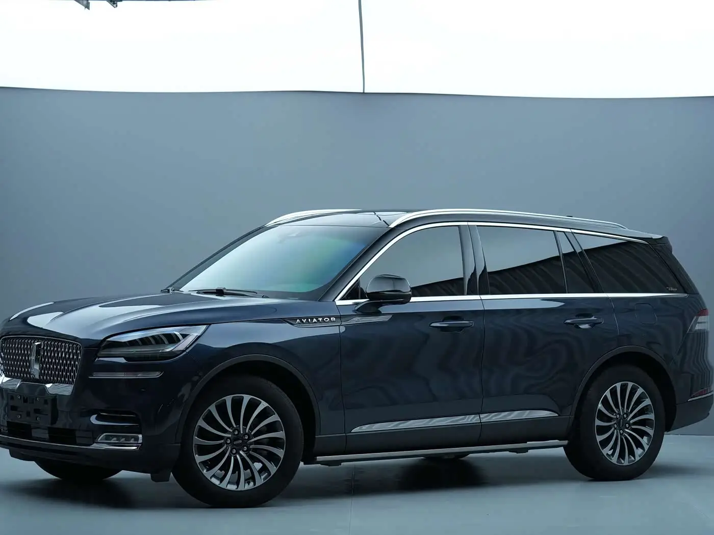 Lincoln Aviator, 2023