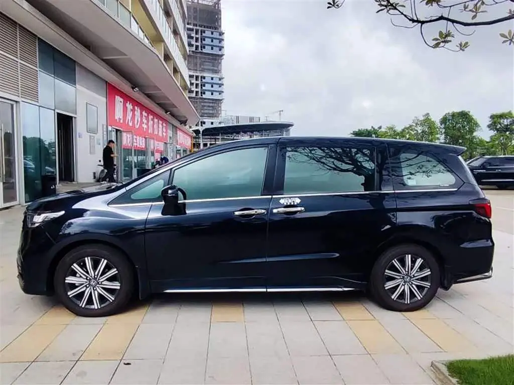 Honda Odyssey 2022 — Photo 3/9