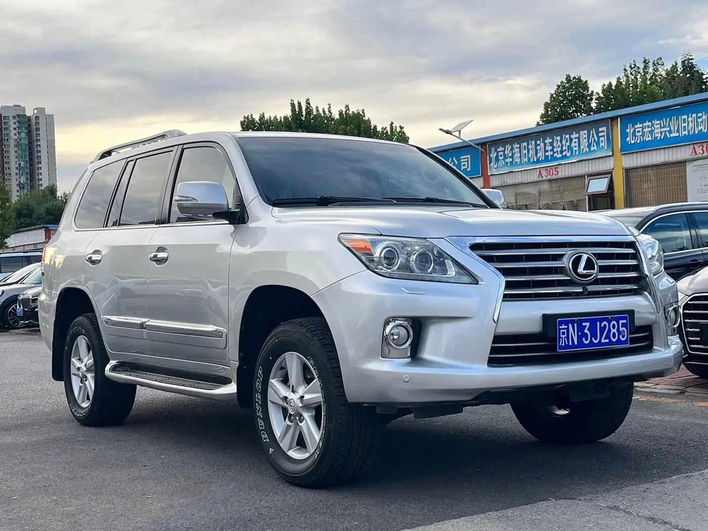Lexus LX 2012 — Фото 2/20