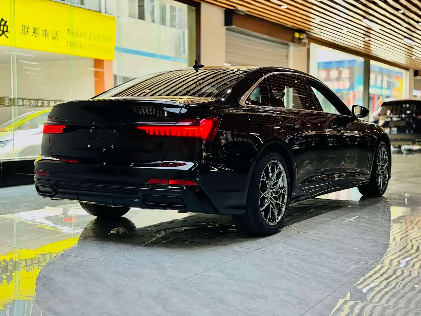 Audi A6L 2020 — Фото 13/16