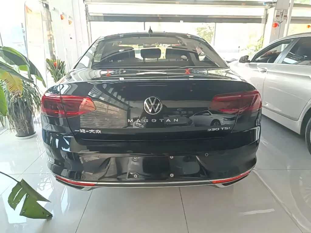 Volkswagen Magotan 2022 — Photo 6/20