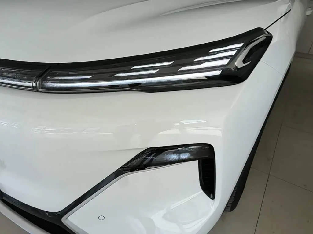Geely Galaxy Galaxy Starship 7 EM-i 2025 — Фото 18/20