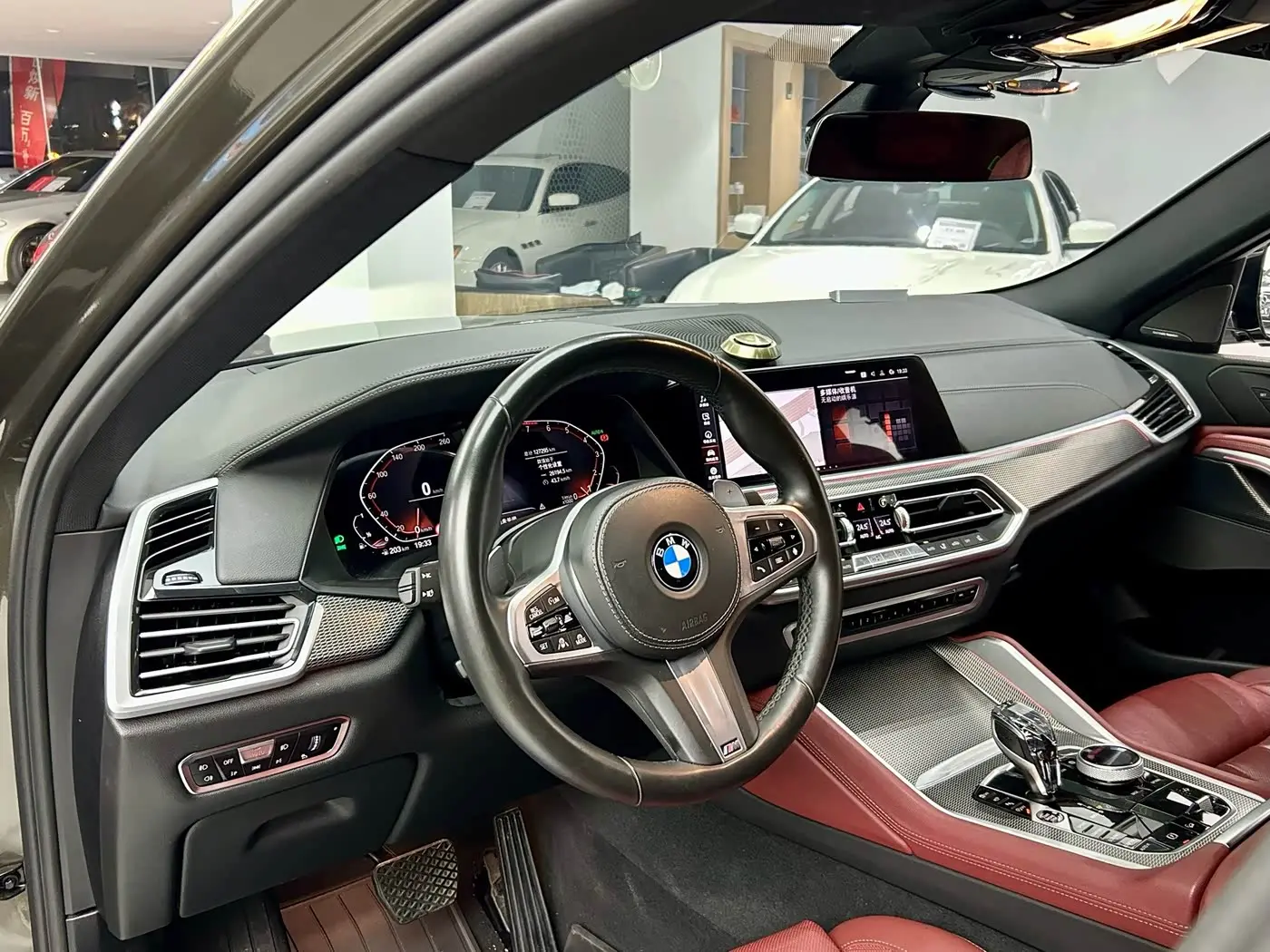 BMW X6 2020 — Photo 7/16