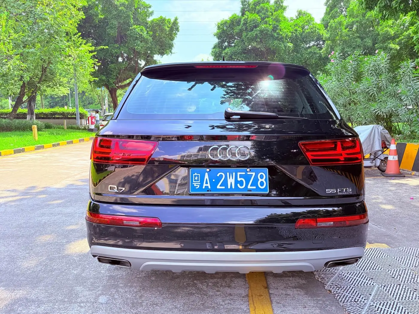 Audi Q7 2018 — Фото 6/20