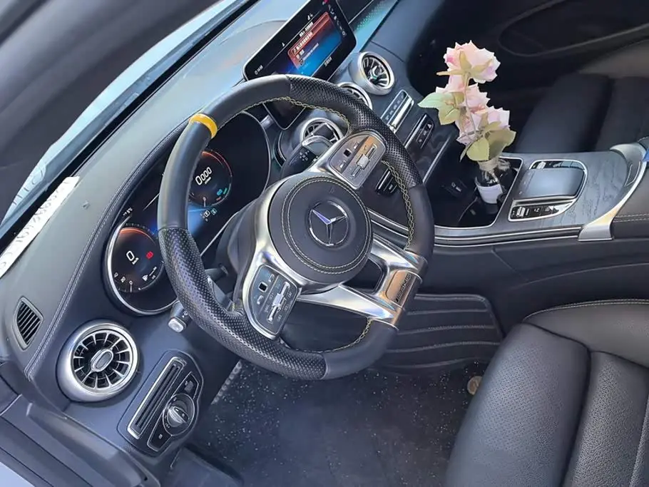 Mercedes-Benz C-Class 2020 — Фото 13/14