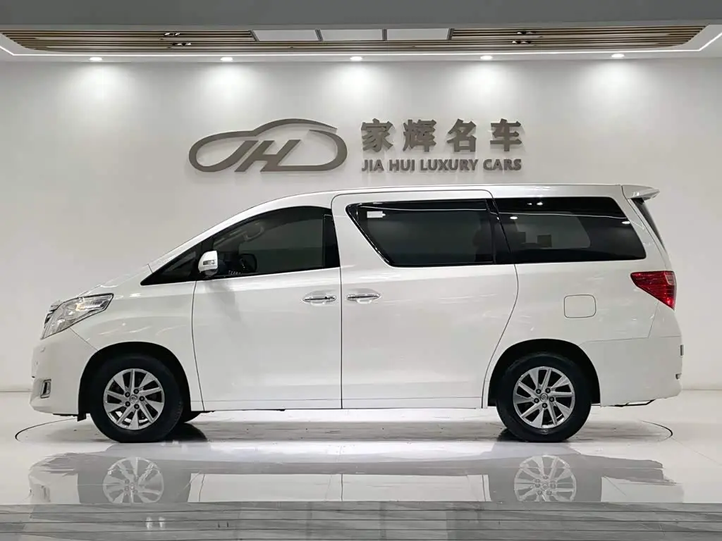 Toyota Alphard 2014 — Photo 4/20