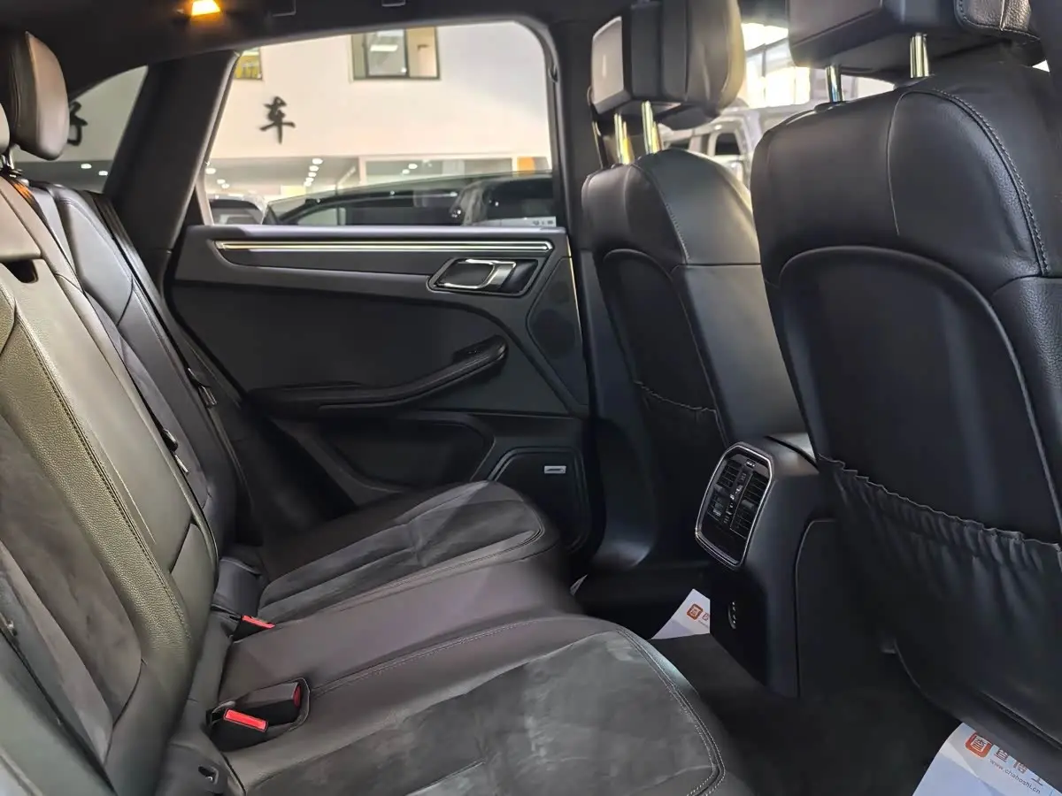 Porsche Macan 2020 — Şəkil 8/15