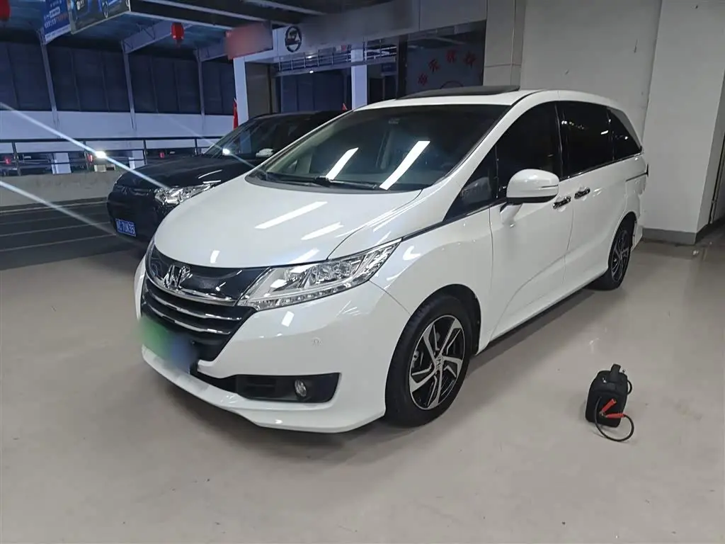 Honda Odyssey 2018 — Şəkil 2/20