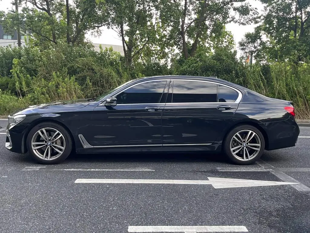 BMW 7 Series 2018 — Şəkil 4/15