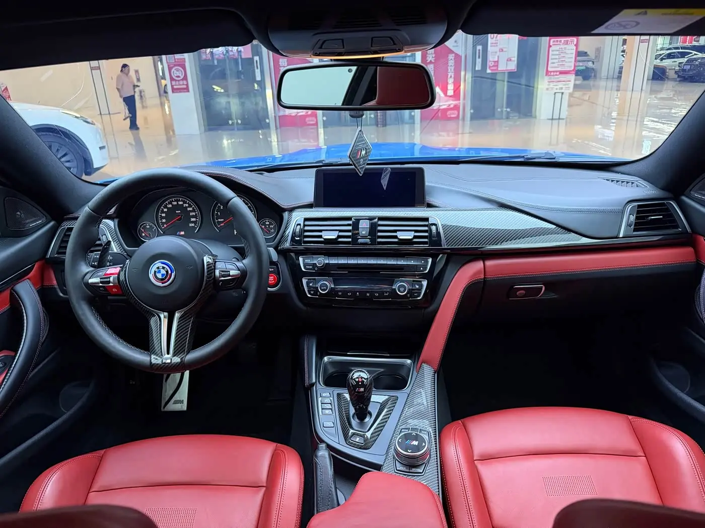 BMW M4 2018 — Photo 18/20