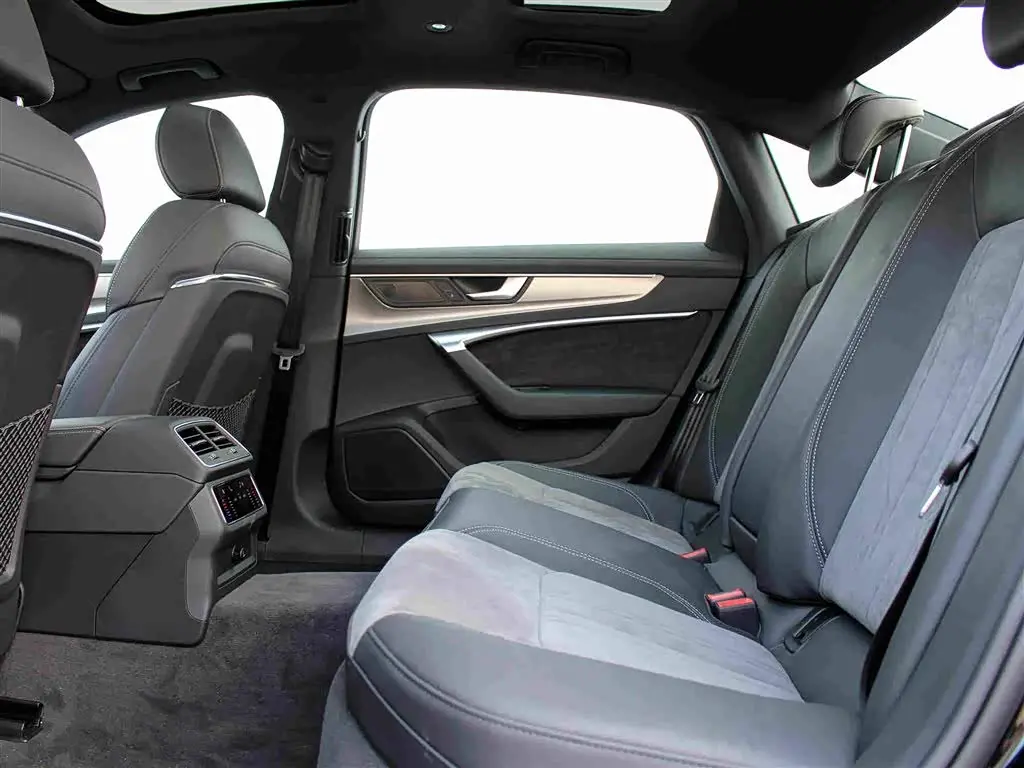 Audi A6L 2024 — ფოტო 12/17