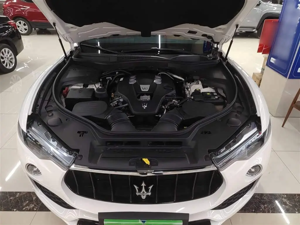 Maserati Levante 2017 — Şəkil 10/20