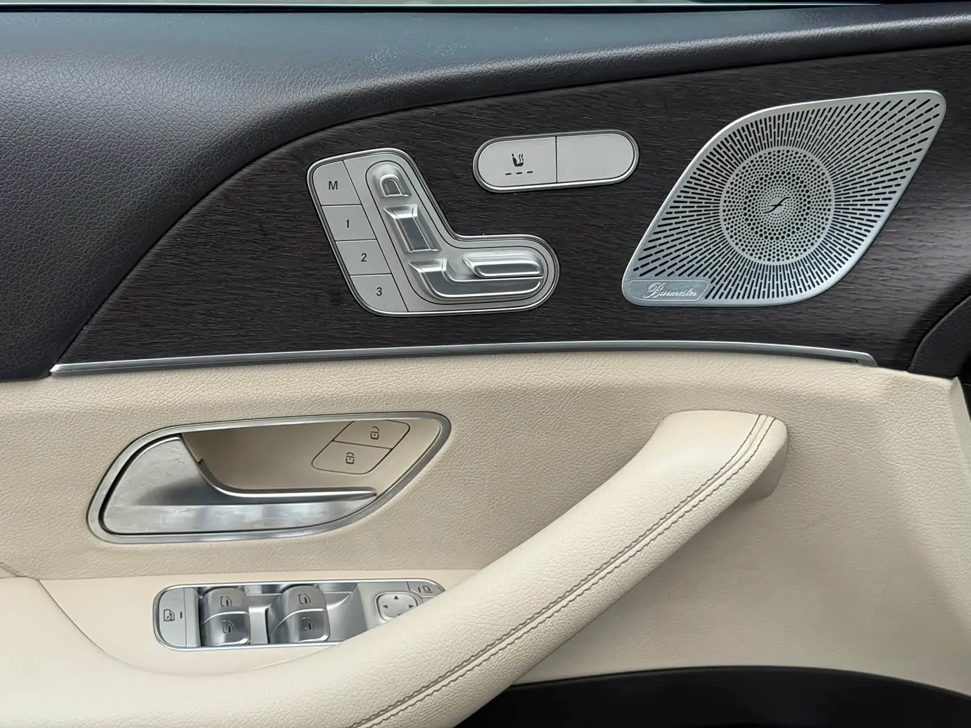 Mercedes-Benz GLE 2019 — Photo 8/14