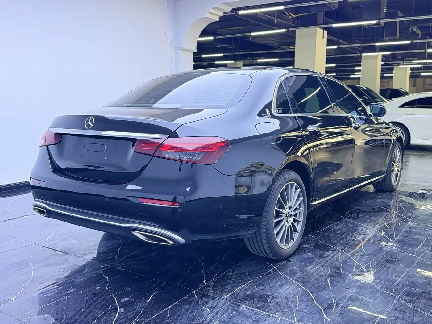 Mercedes-Benz E-Class 2021 — Şəkil 13/15