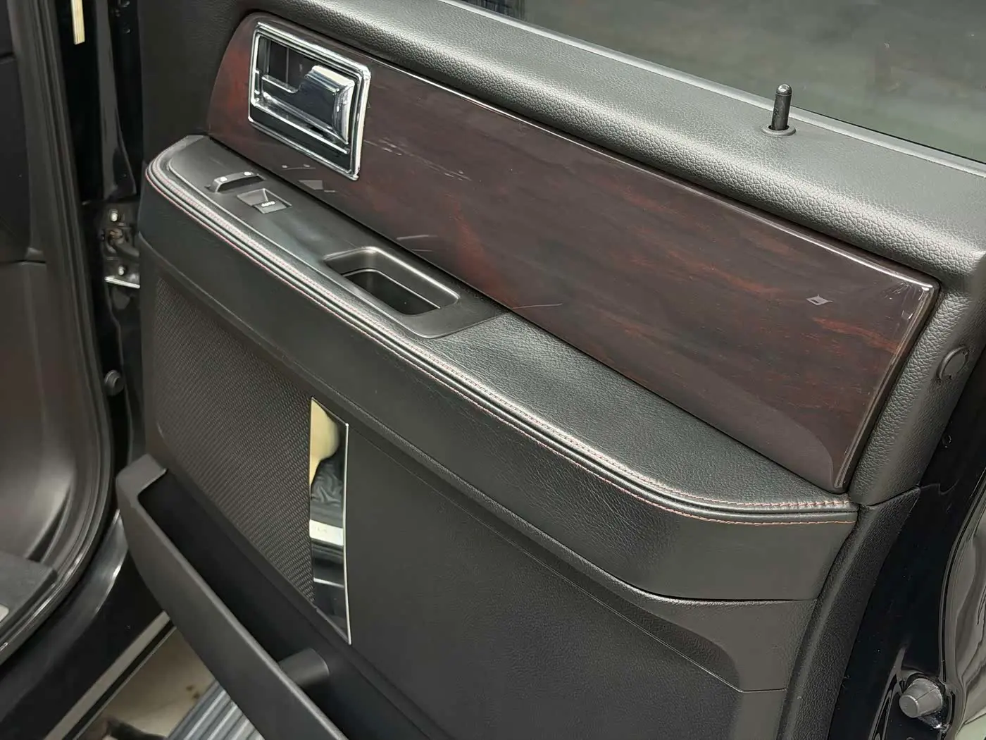 Lincoln Navigator 2017 — Фото 14/20