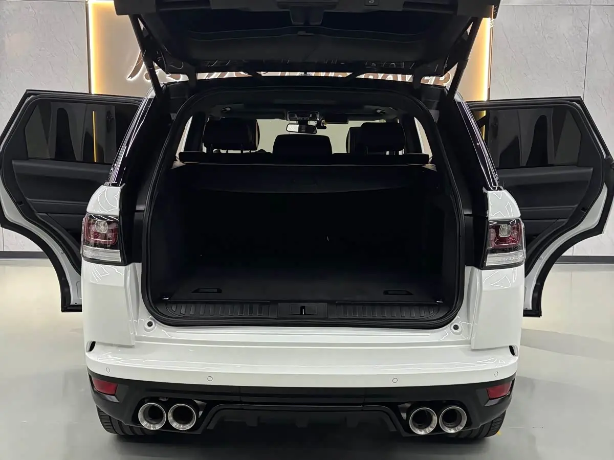 Land Rover Range Rover Sport 2017 — Photo 13/20