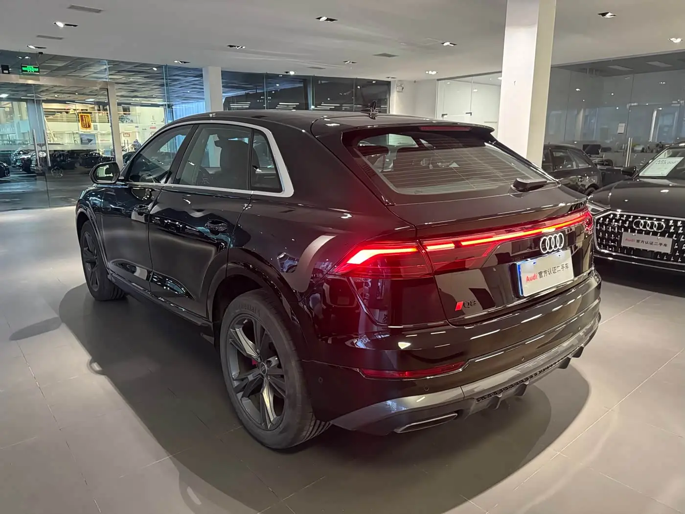 Audi Q8 2025 — Şəkil 4/12