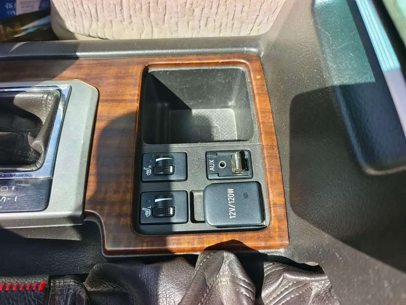 Toyota Prado 2014 — Photo 14/16