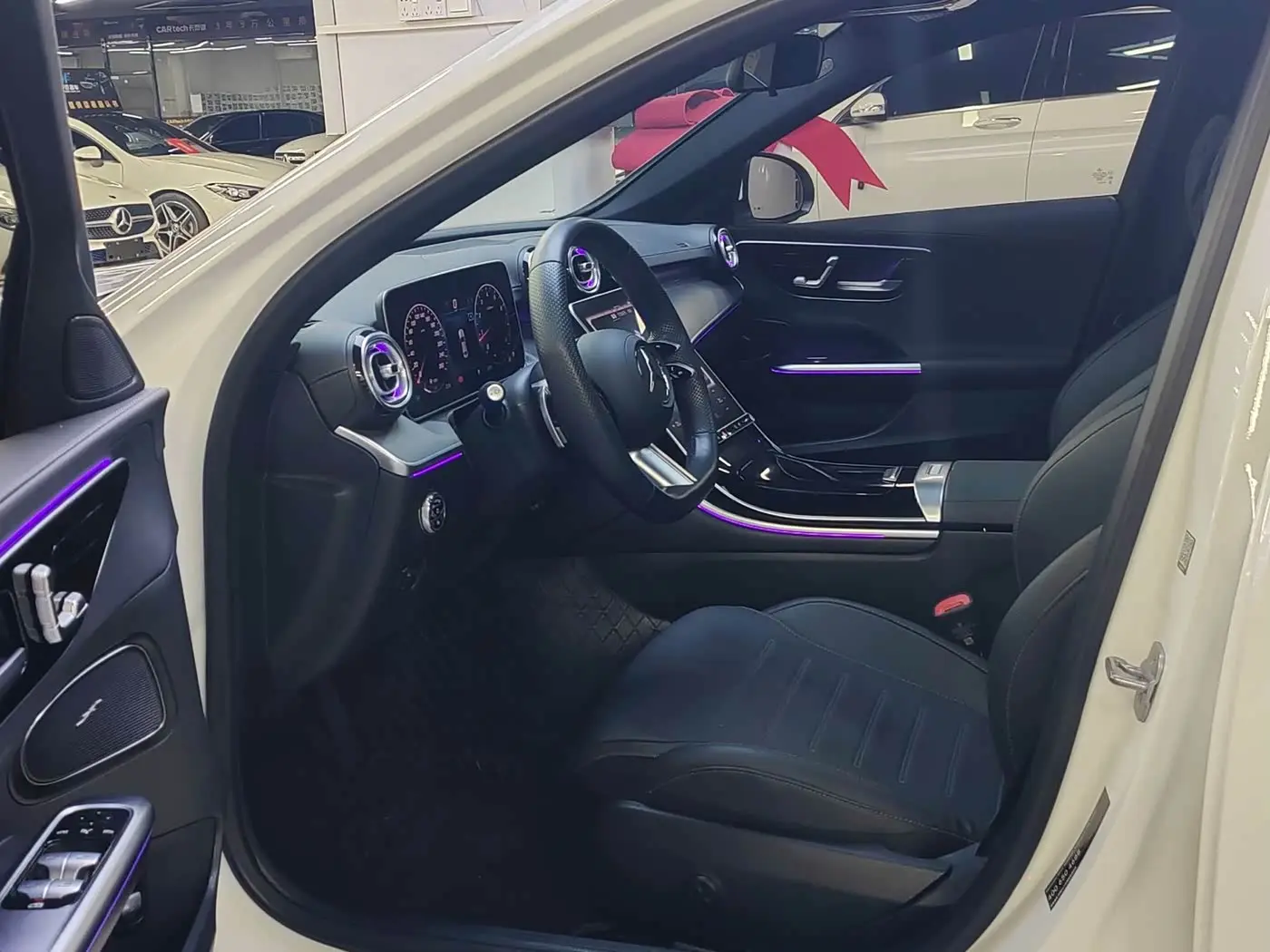 Mercedes-Benz C-Class 2024 — Photo 6/20
