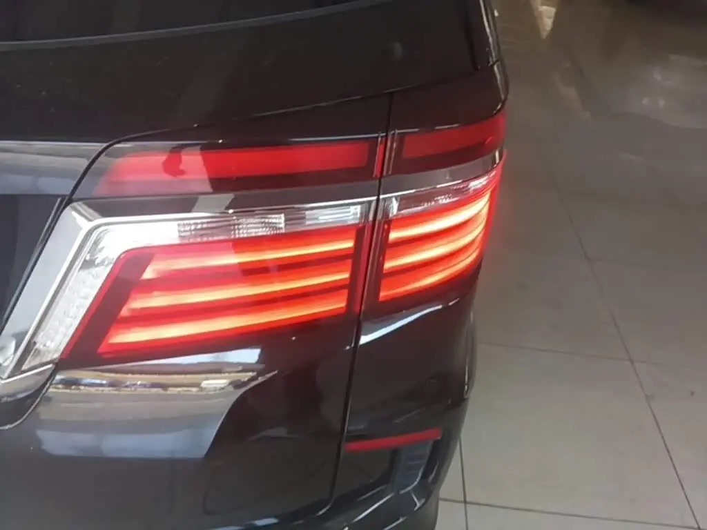 Honda Elysion 2018 — Şəkil 8/20