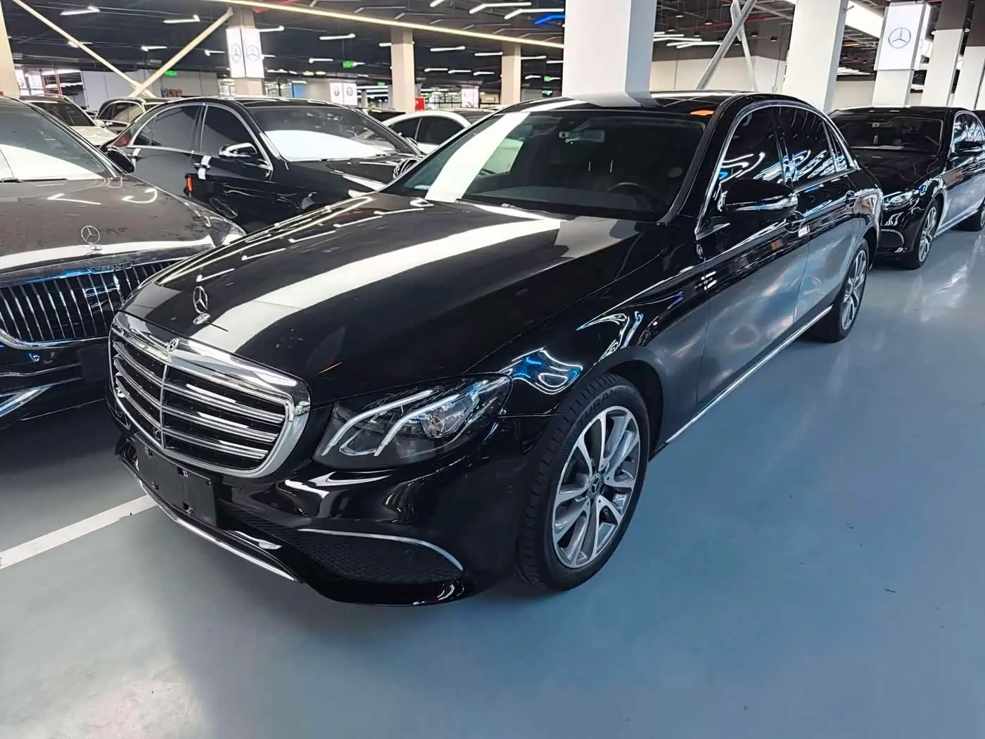 Mercedes-Benz E-Class 2018 — Фото 2/15