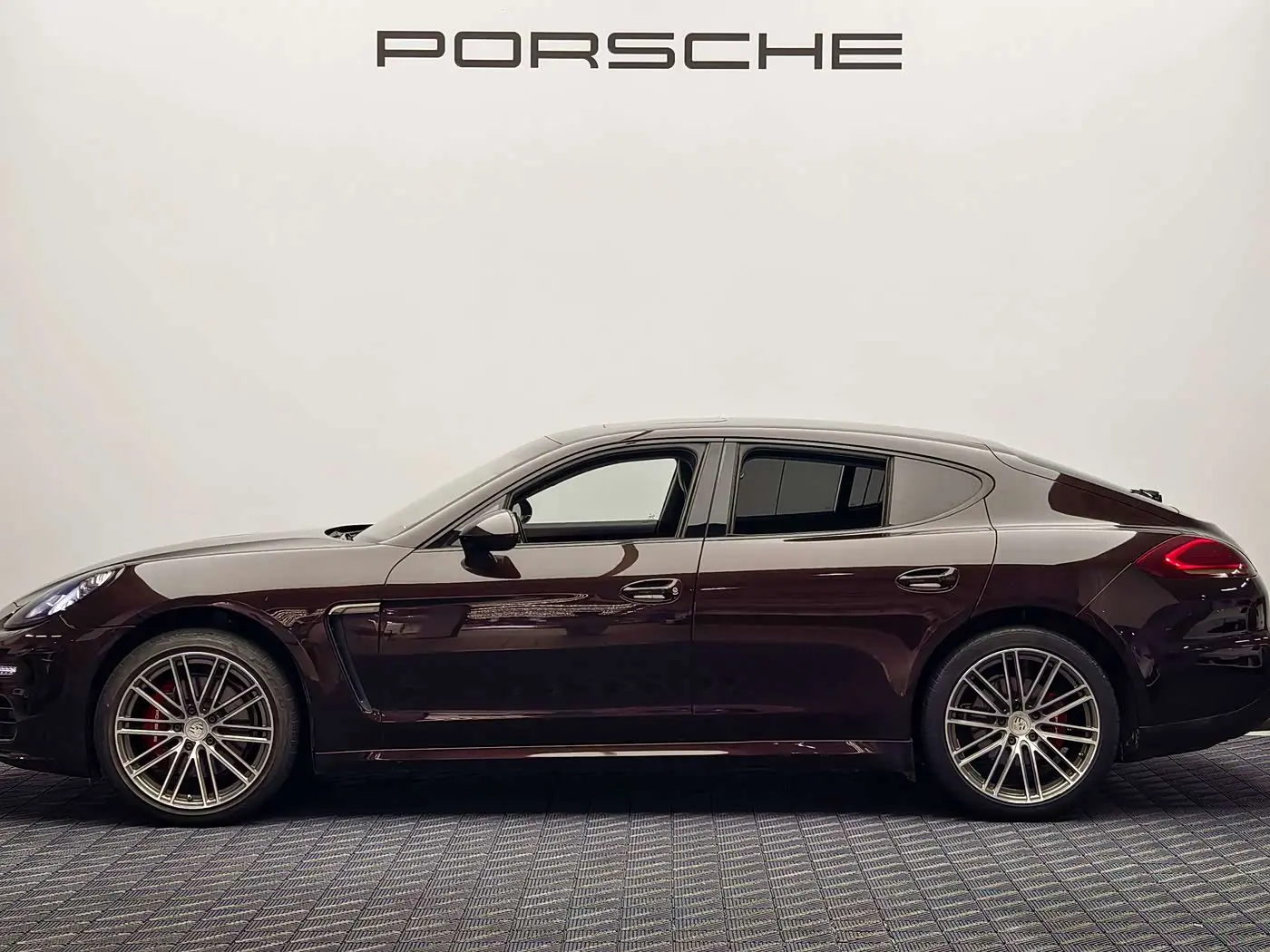 Porsche Panamera 2016 — Фото 4/11