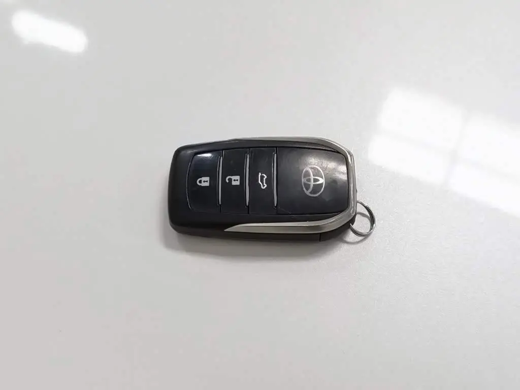 Toyota Prado 2016 — Photo 19/20