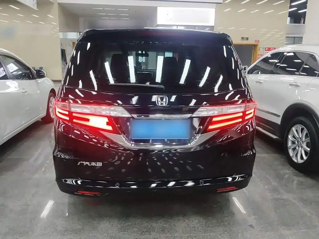 Honda Odyssey 2019 — Şəkil 6/20