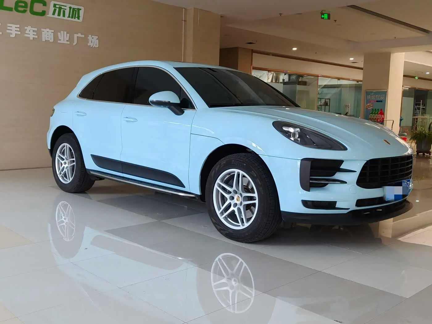 Porsche Macan 2020 — Фото 3/20