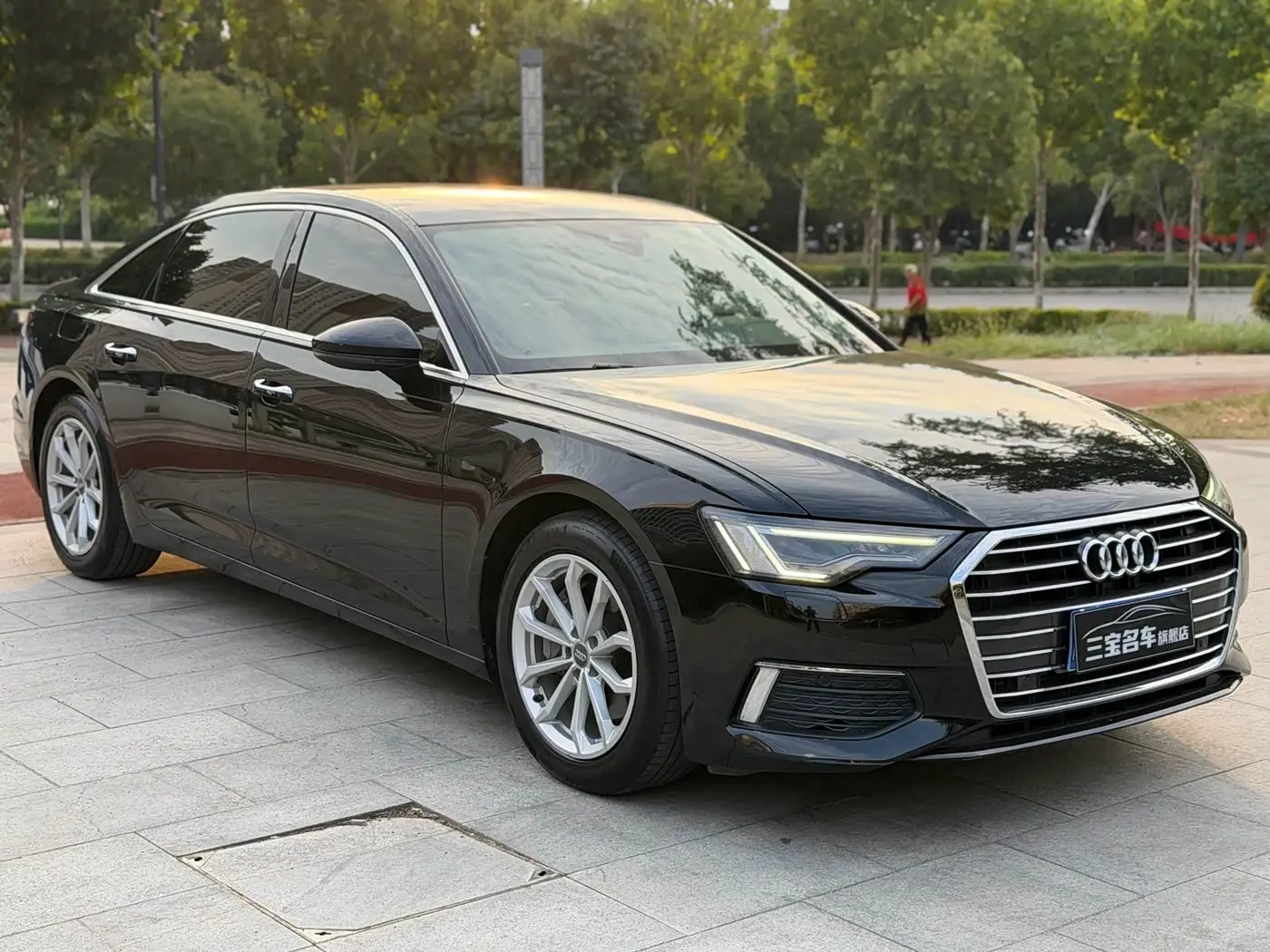 Audi A6L 2020 — ფოტო 2/20