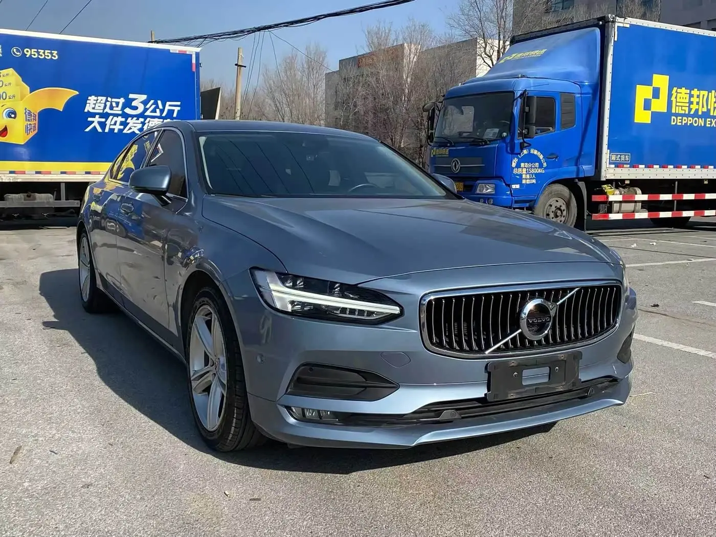 Volvo S90 2018 — Фото 2/9