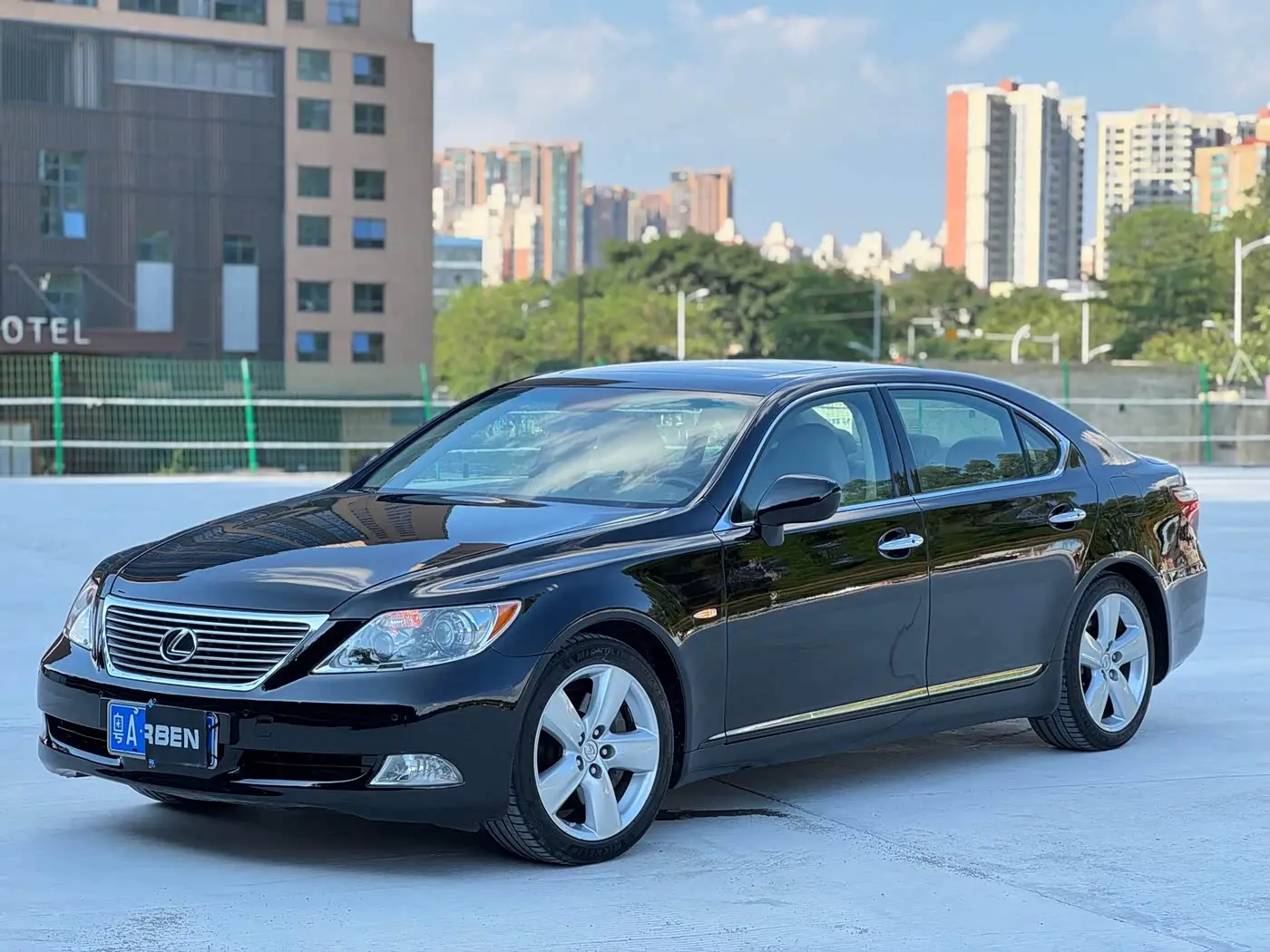 Lexus LS 2007 — Photo 1/13