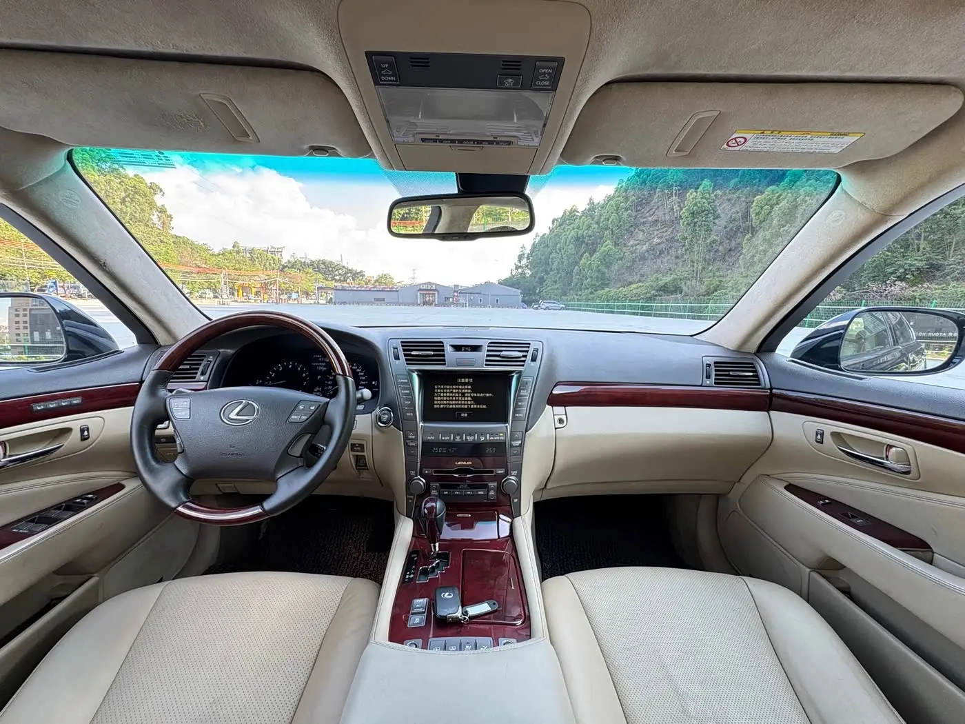 Lexus LS 2007 — Photo 12/13