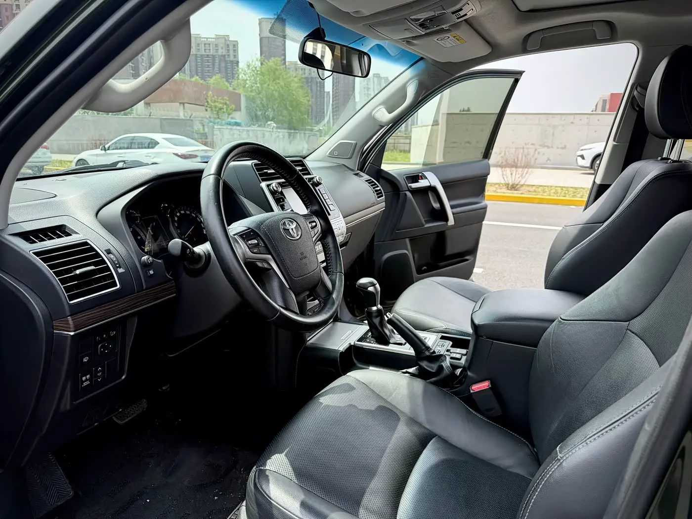 Toyota Prado 2019 — Фото 12/18