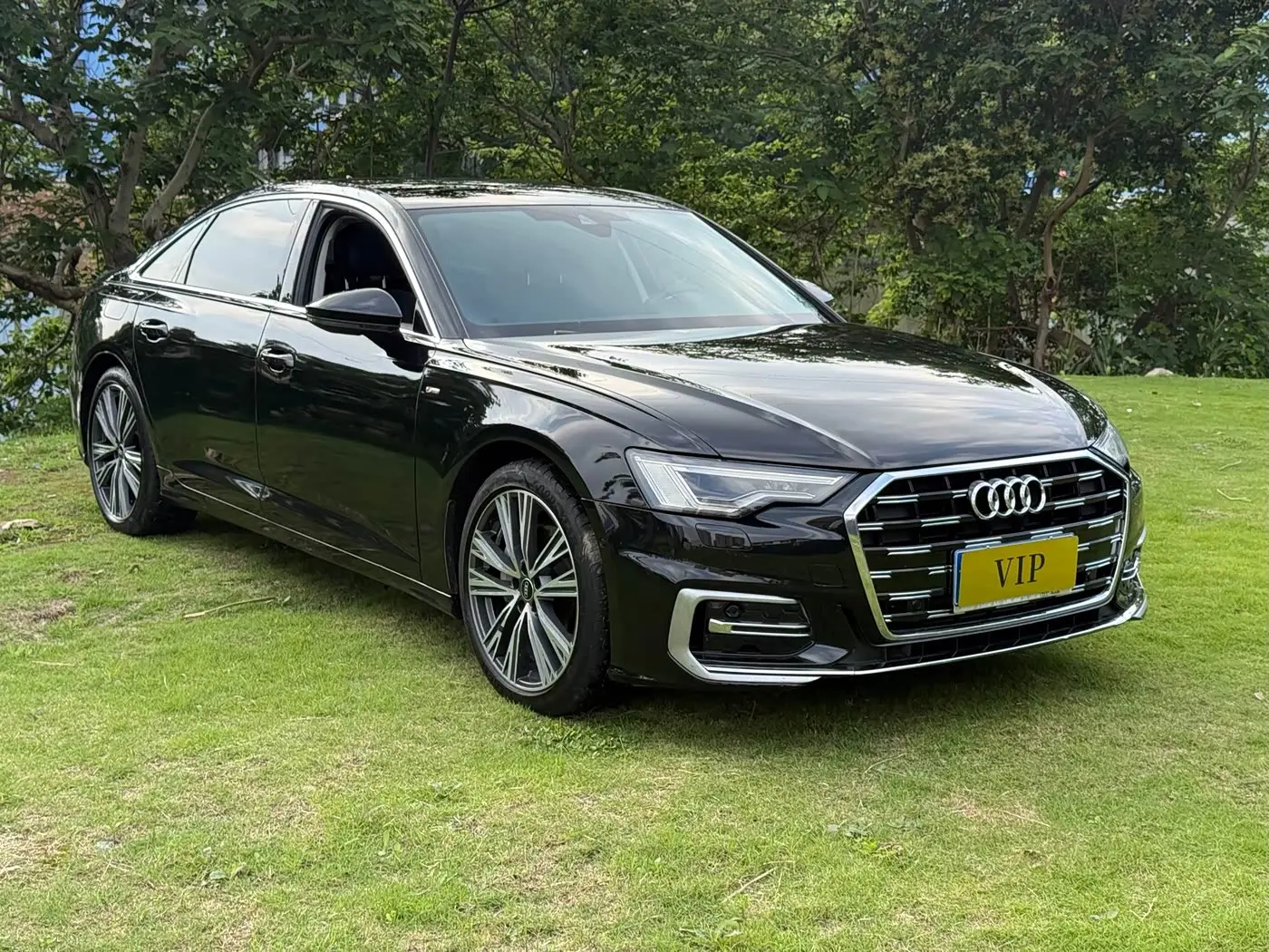 Audi A6L 2024 — Photo 3/17