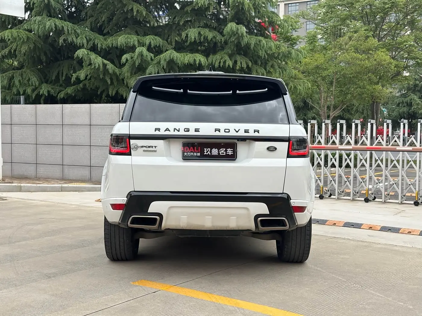 Land Rover Range Rover Sport 2018 — Photo 4/18