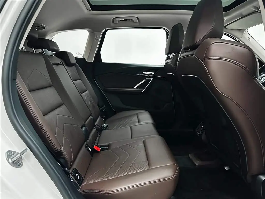 BMW X1 2023 — Şəkil 14/20