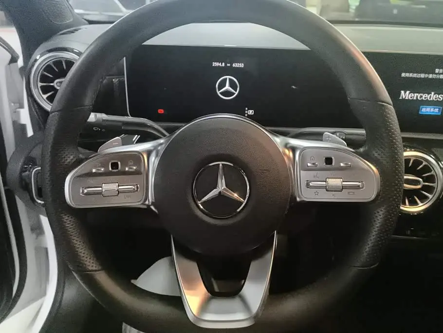 Mercedes-Benz A-Class 2020 — Фото 14/15