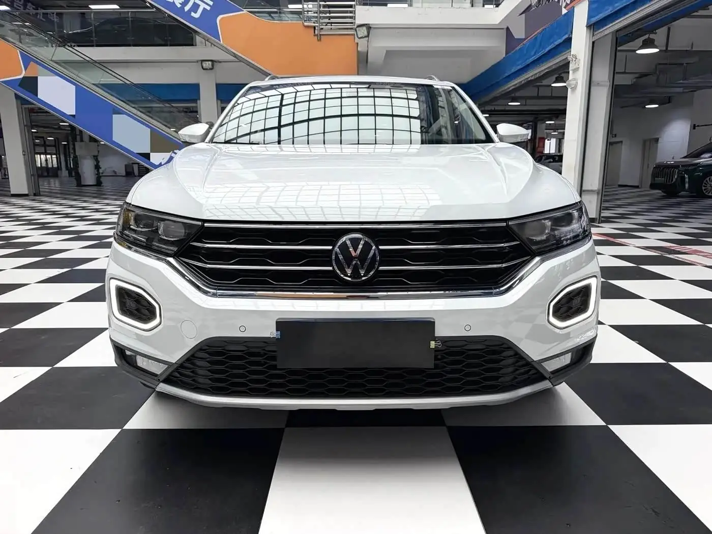 Volkswagen T-ROC 2022 — Şəkil 2/19