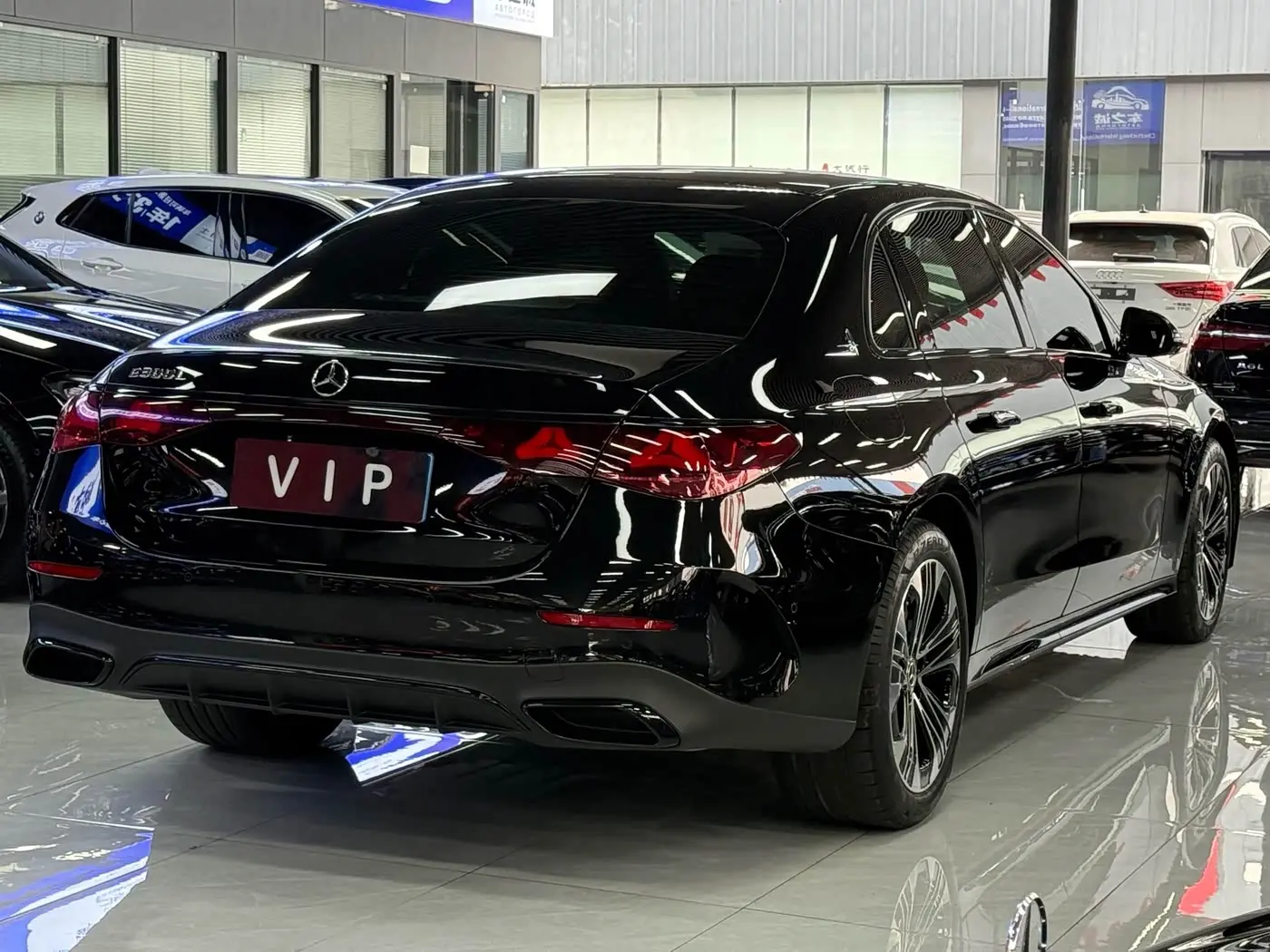 Mercedes-Benz E-Class 2024 — Photo 14/15