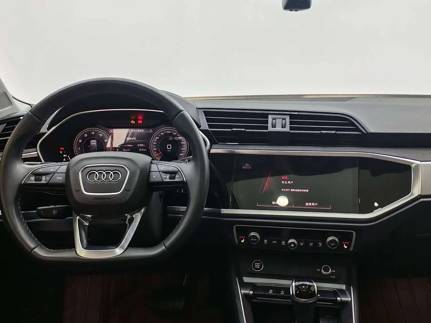 Audi Q3 2022 — ფოტო 11/18