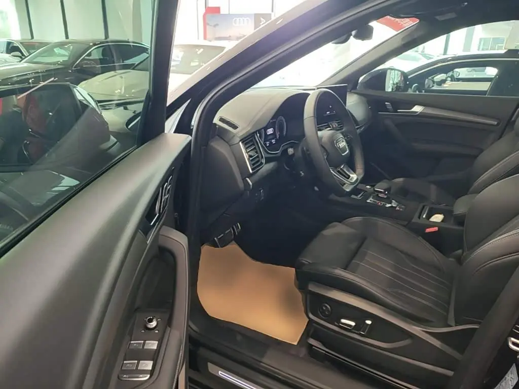Audi Q5L 2026 — Şəkil 12/20