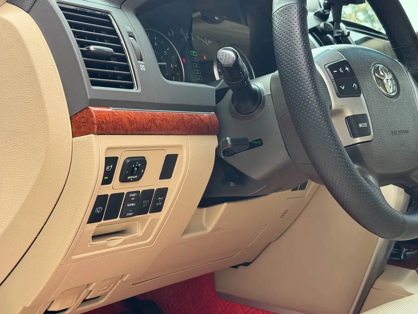 Toyota Land Cruiser 2016 — Photo 15/20