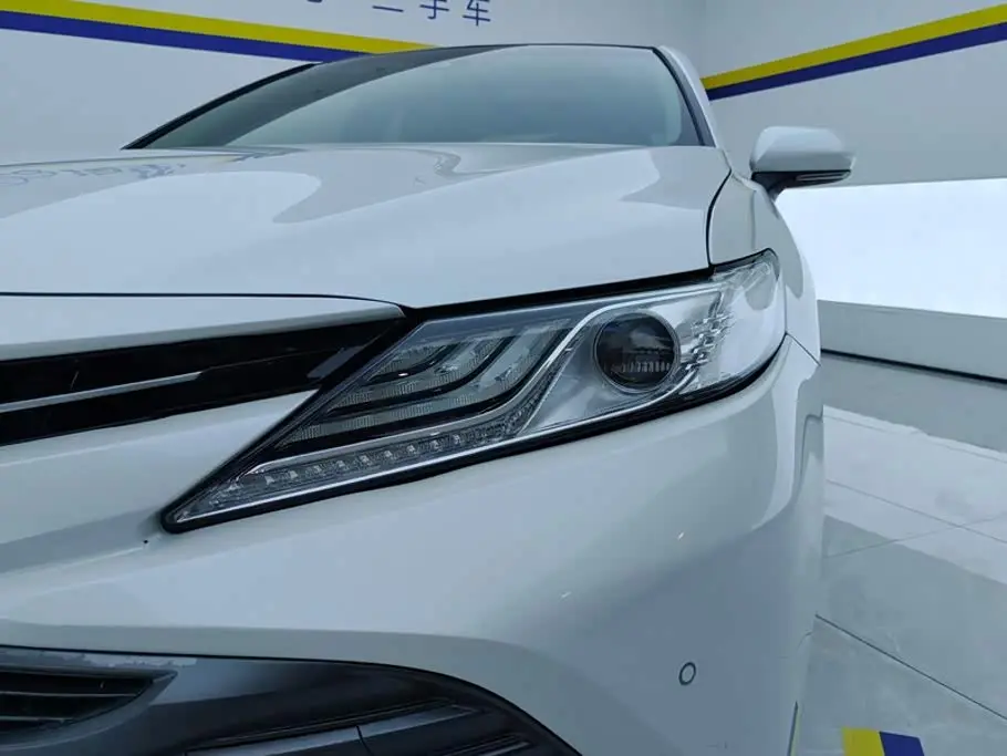 Toyota Camry 2019 — Şəkil 5/16