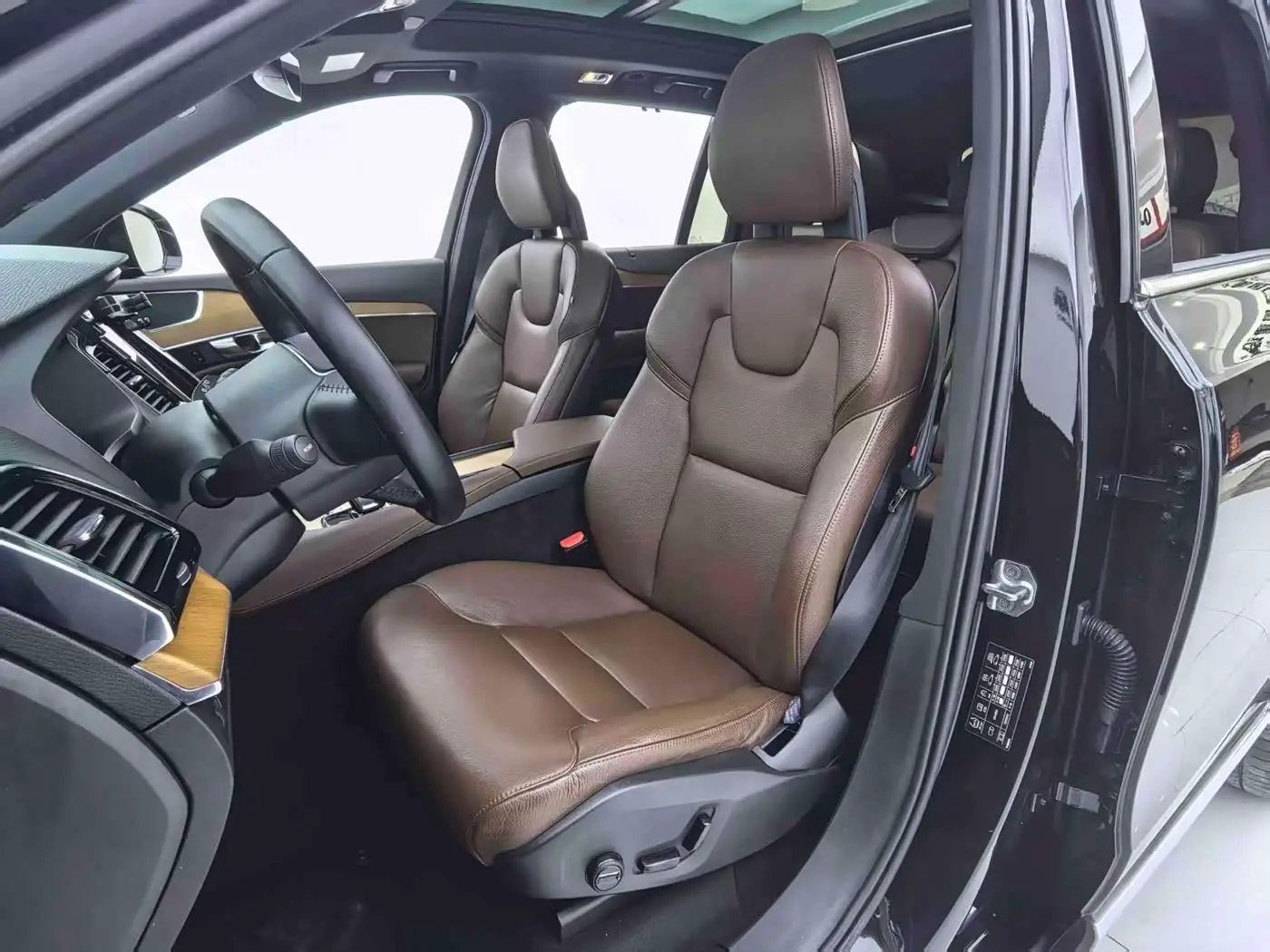 Volvo XC90 2020 — Photo 6/20
